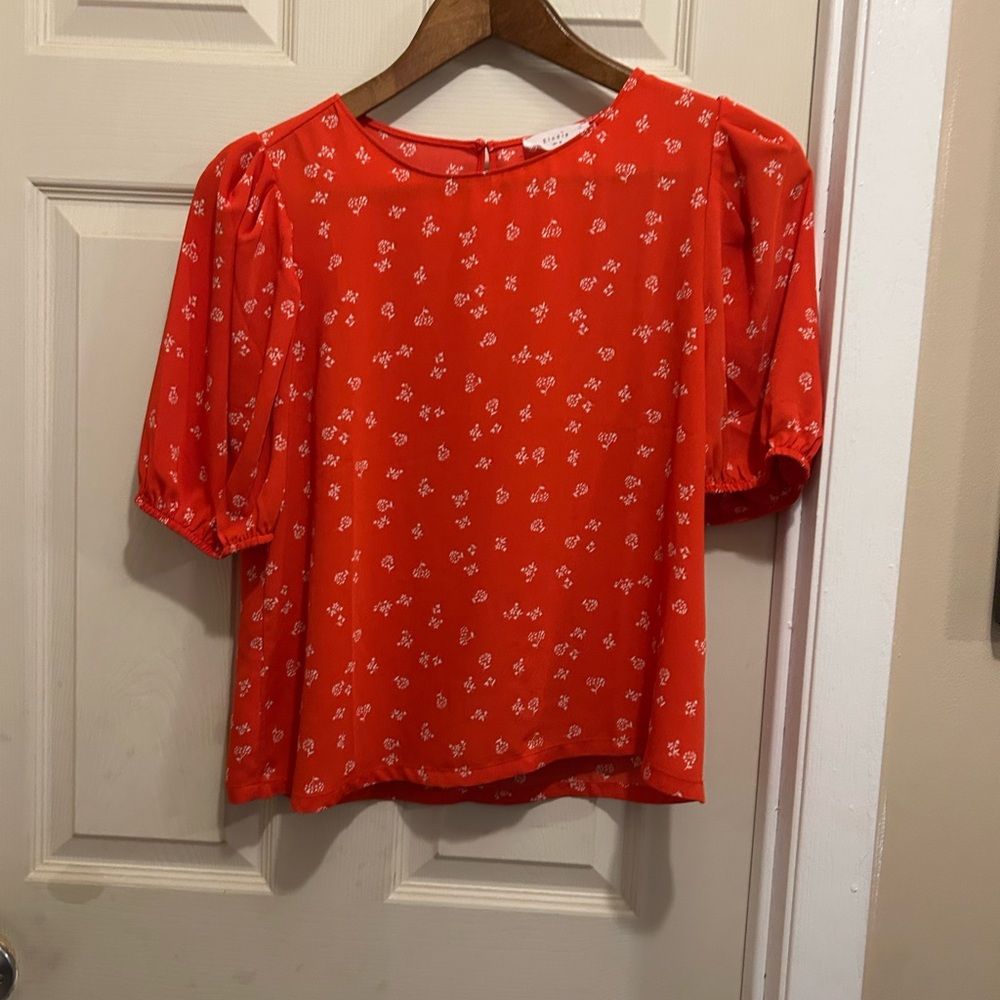 Elodie Red  Puff Sleeve Boxy Blouse with small white floral print - size medium